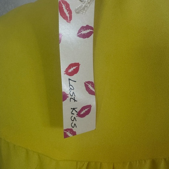 LAST KISS NWT Yellow Sleeveless Women's cute Top - Picture 5 of 7